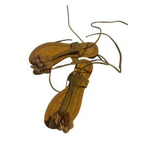 Cherish Collection ankle wrap tan flower thong sandal size 7